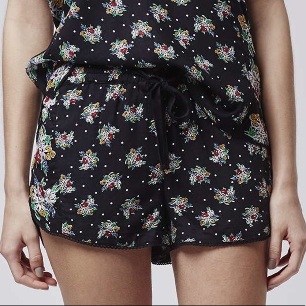 Floral Print Pajama Shorts 🌙